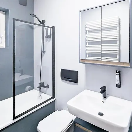 Alfa 4 8 Personen Tv Wifi Wm I 4br 7beds I 8 People I Kitchen L Bathroom Appartamento *