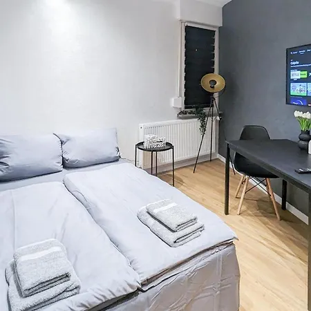 Alfa 4 8 Personen Tv Wifi Wm I 4br 7beds I 8 People I Kitchen L Bathroom *