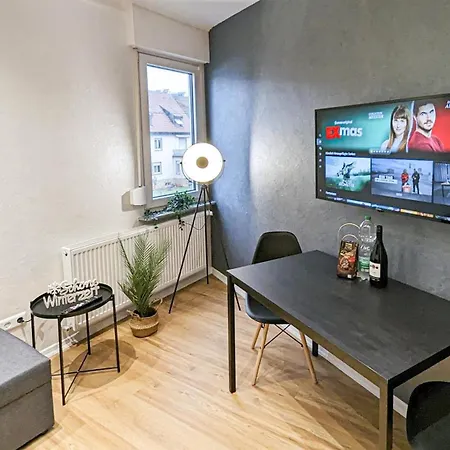 Appartamento Alfa 4 8 Personen Tv Wifi Wm I 4br 7beds I 8 People I Kitchen L Bathroom Stoccarda