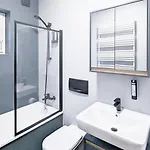 Alfa 4 8 Personen Tv Wifi Wm I 4br 7beds I 8 People I Kitchen L Bathroom Apartmán *