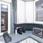 Apartmán Alfa 4 8 Personen Tv Wifi Wm I 4br 7beds I 8 People I Kitchen L Bathroom