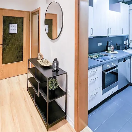 Alfa 4 8 Personen Tv Wifi Wm I 4br 7beds I 8 People I Kitchen L Bathroom Estugarda