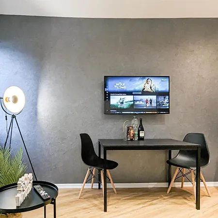 Alfa 4 8 Personen Tv Wifi Wm I 4br 7beds I 8 People I Kitchen L Bathroom * Estugarda
